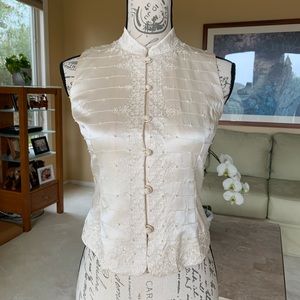 Ann Taylor Silk Blouse in Excellent Condition